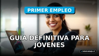 Joven profesional en oficina moderna sonriendo a la cámara, representando el primer empleo de verano 2026.