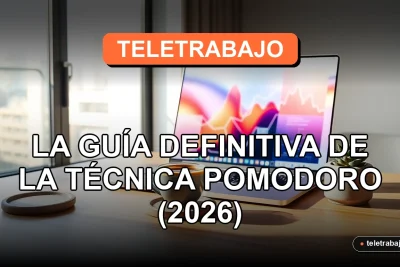 Guía definitiva de la Técnica Pomodoro para el teletrabajo en Chile, mostrando un escritorio de home office moderno y minimalista.