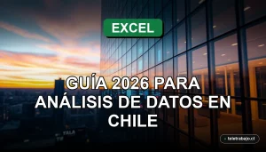 Guía profesional de Excel 2026 mostrando análisis de datos con subtotales automáticos en una oficina moderna en Chile.