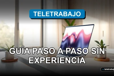 Guía para conseguir tu primer trabajo remoto en Chile sin experiencia previa, mostrando un escritorio moderno en casa.
